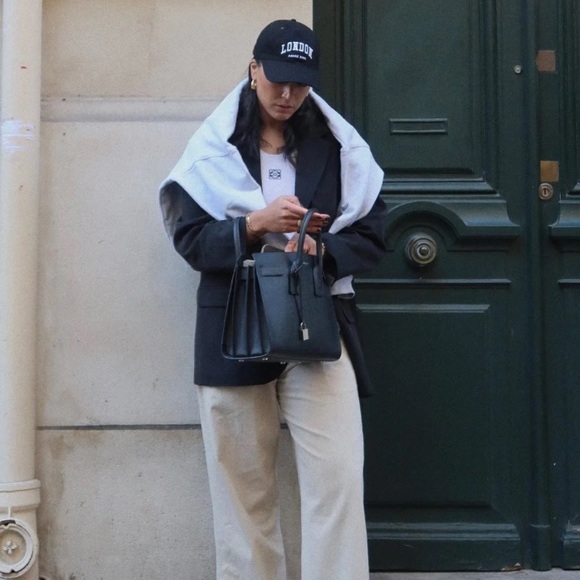 Everlane 80’s Italian Wool Black Blazer - Picture 5 of 13